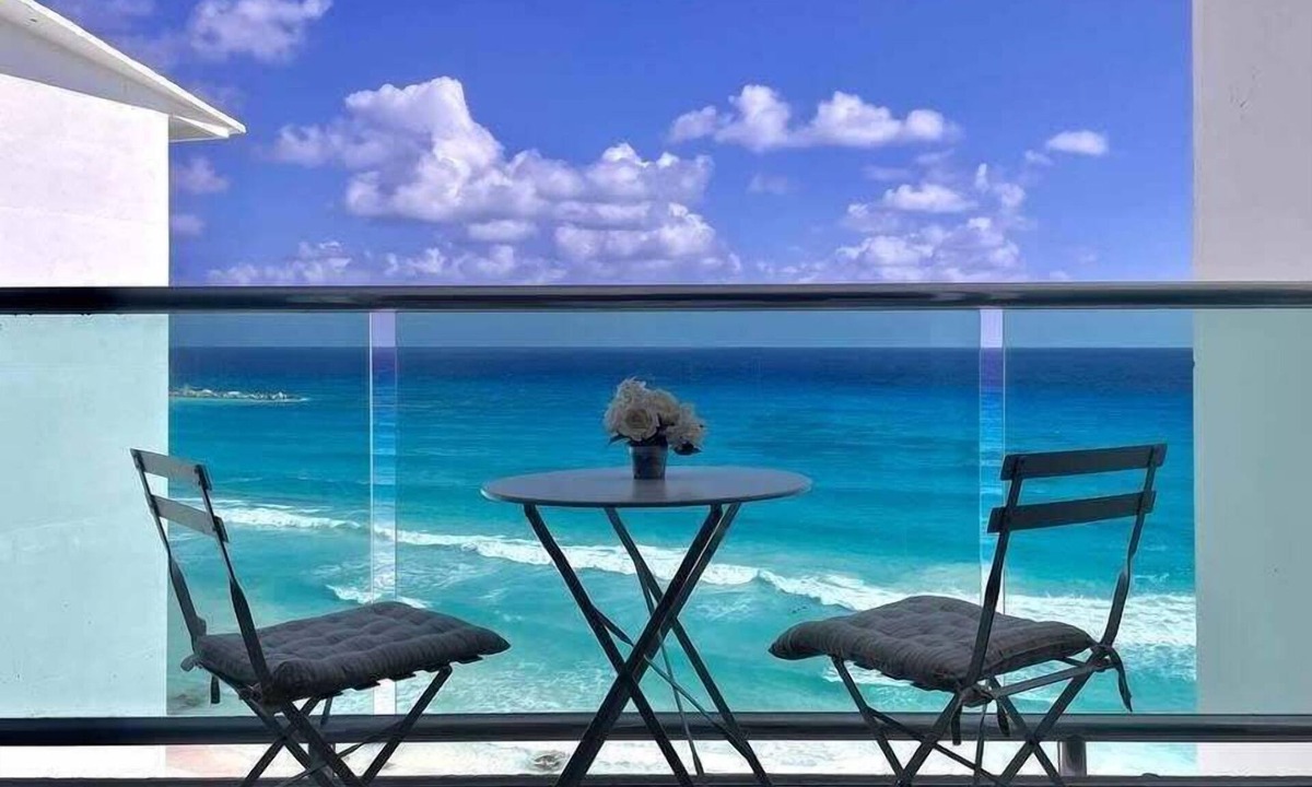 Punta Cancun Apartment | Oceanview Studio, Beach Club & 2 Pools | Cancun