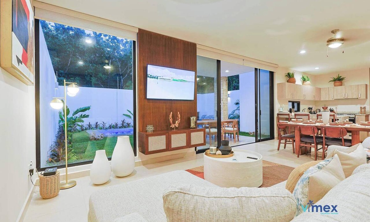 Playa del Carmen House | Palmara Gated Community, Pool, Paddle Court & Gym