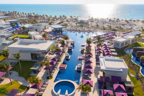 Costa Mujeres Resort | Planet Hollywood Cancun Adult Scene by Royalton, An Autograph Collection All-Inclusive Resort - Adults Only