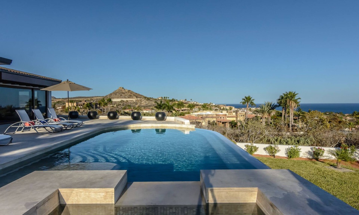 San Jose del Cabo Villa | Price slashed last minute availability, Ocean Views, Pool, Walk to Beach & maid