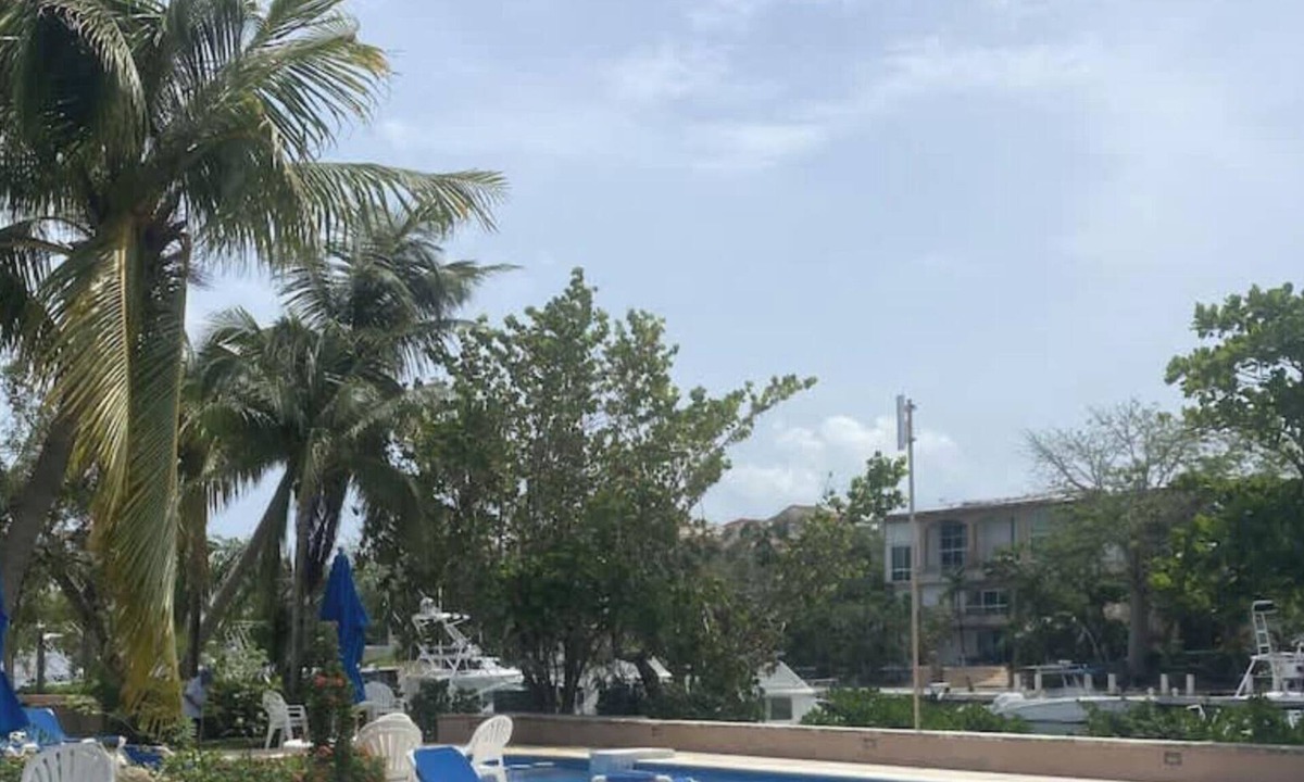 Puerto Aventuras Apartment | Puerto Aventuras: Condos frente al mar con piscina
