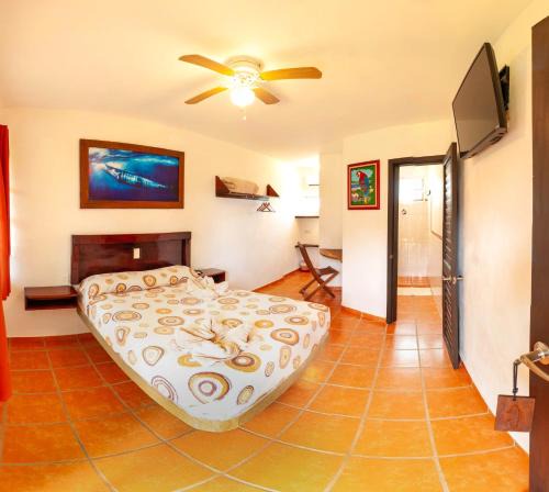 Tamiahua Hotel | Puerto Lobos Dive camp