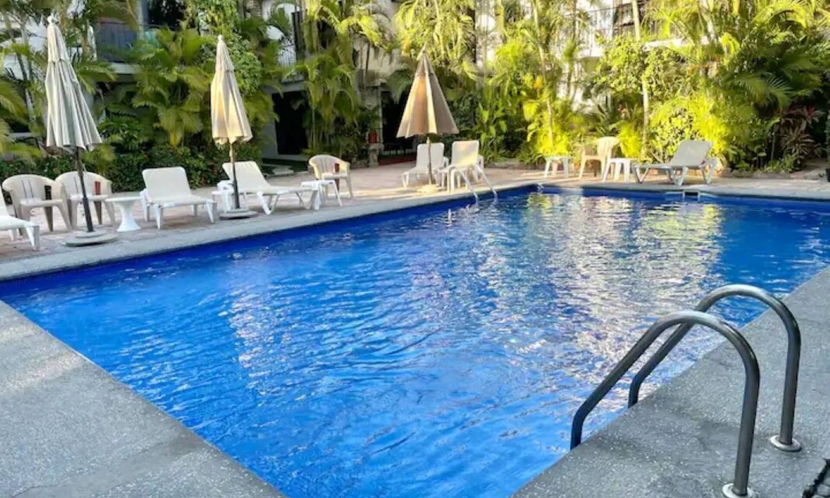 North Hotel Zone Condo | Puerto Vallarta Beautiful open Space 1 Bed. 1 Bath. Condo Steps from the Beach.