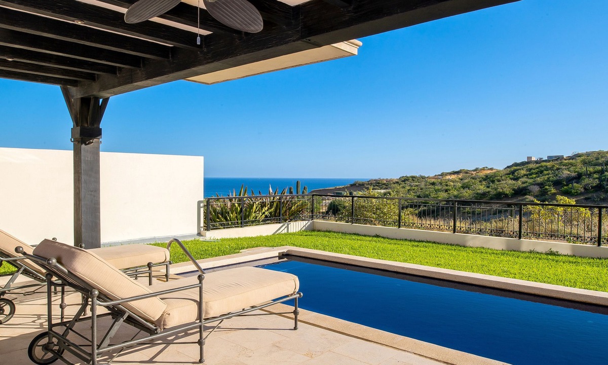 Paraiso Escondido Villa | Quivira Golf Front Cabo Villa w/Heated Pool, Rooftop Jacuzzi, Resort Access