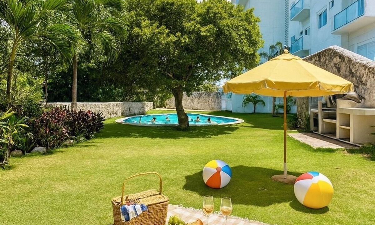 Downtown Cancun Apartment | Radiant apartment centrally located 8 min from beaches
