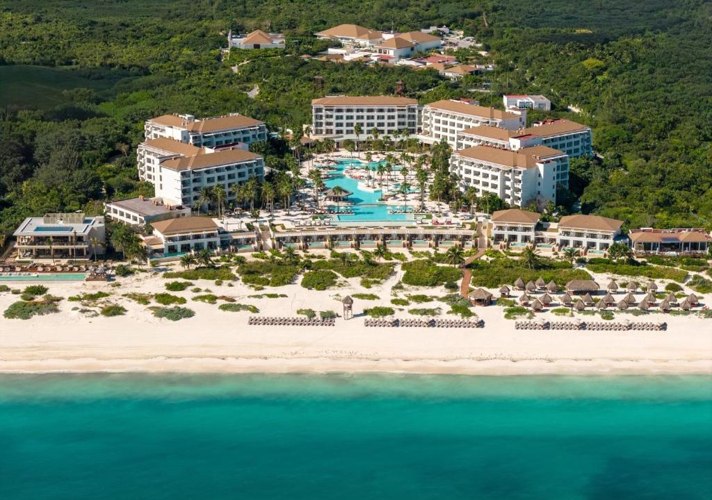 Playa Mujeres Resort | Secrets Playa Mujeres Golf & Spa Resort - All Inclusive Adults Only