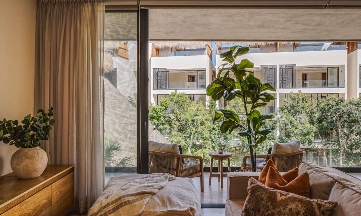 Playa Paraiso Condo | Serene 2BR w 3 Pools | Gym | Coworking | Fast WIFI