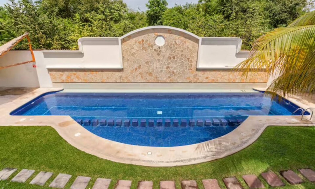 Ejidal House | Spacious home in exclusive Playacar w/shared pool. Walk to beach and downtown!