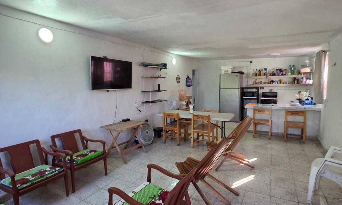 Chelem House | Spacious Vacation Home with A/C and Wi-Fi