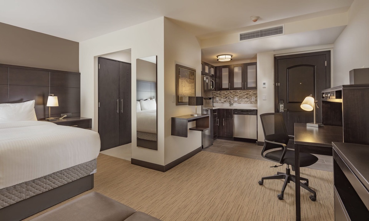 Irapuato Hotel | Staybridge Suites Irapuato by IHG