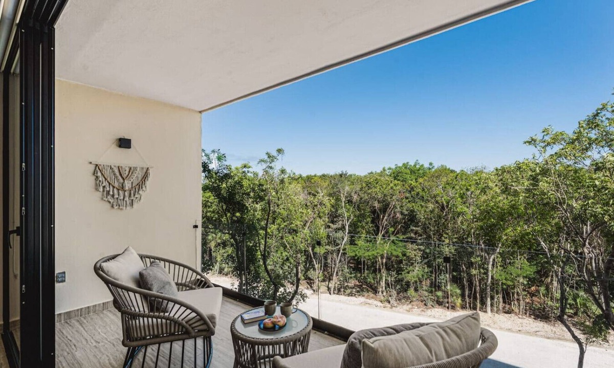 Playa Paraiso Condo | Stellar 2BR w Beach Club | Work Desk | Gym & Yoga Access
