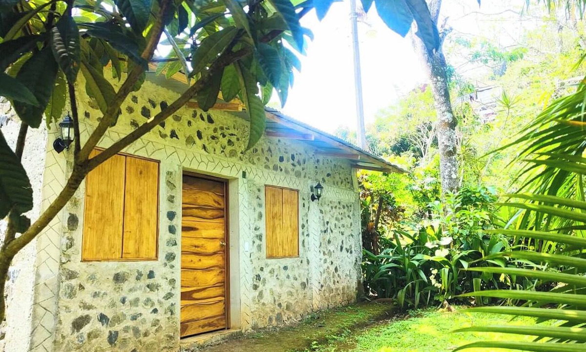 Catemaco Cabin | Stone cabin with 2 double beds and AC