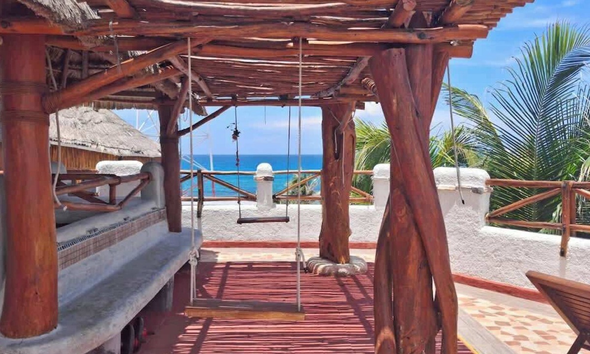 La Gloria Apartment | Studio + Rooftop Sea Views | Isla Mujeres
