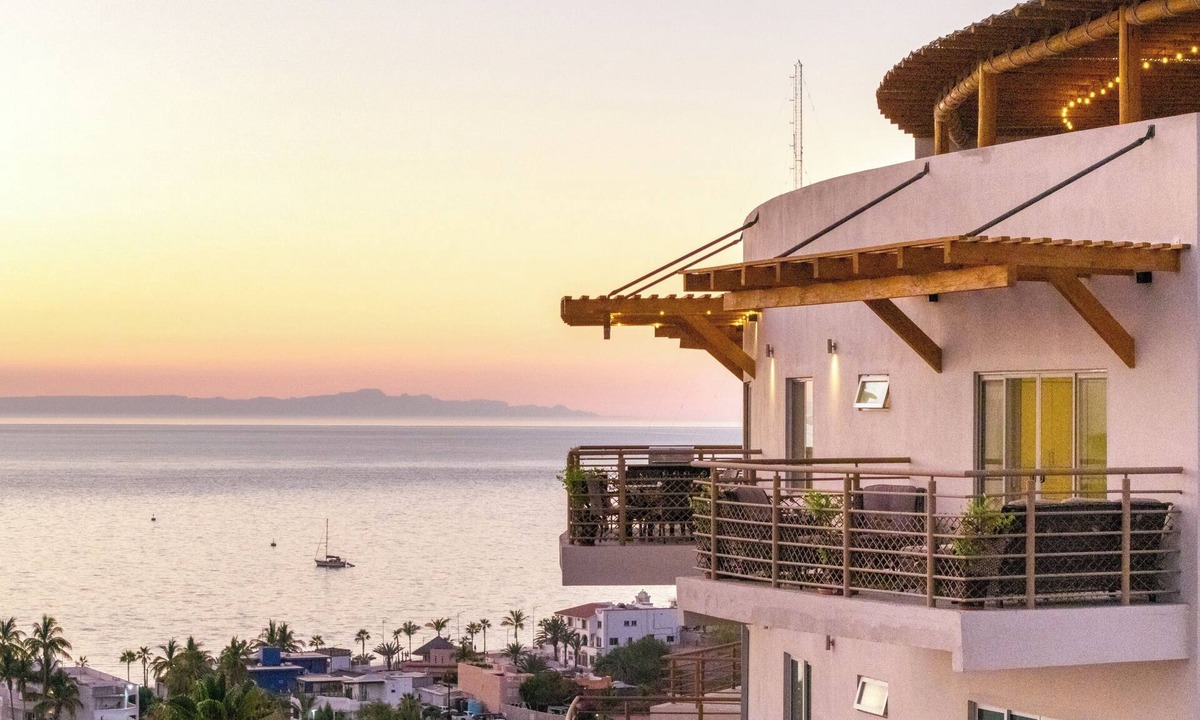 Colina del Sol Condo | Stunning top-floor Condo with city and ocean views that take your breath away