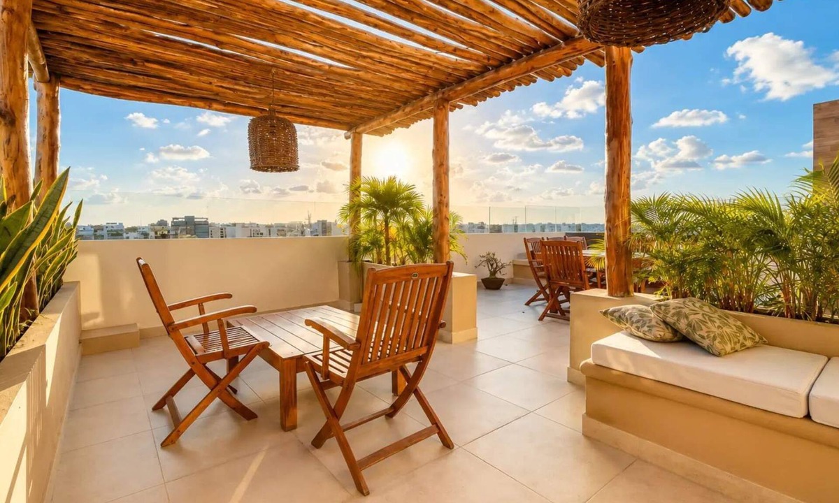 Luis Donaldo Colosio Apartment | Stylish Balcony Studio Beach Area · Blanko Living