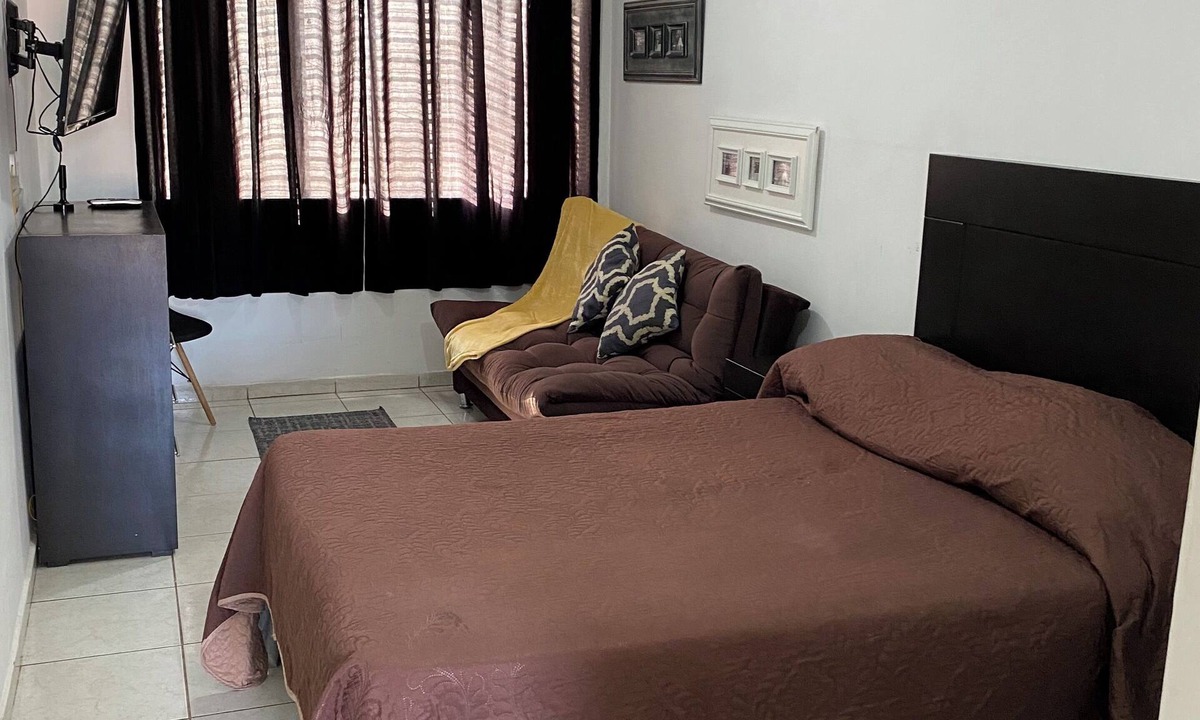 Guadalupe Apartment | Suite 7- 500m from "La Lomita".