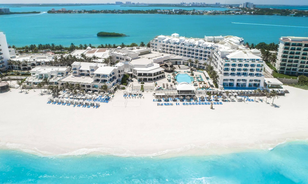 Punta Cancun Resort | Sunscape Cancun All-Inclusive Resort & Spa by Hyatt