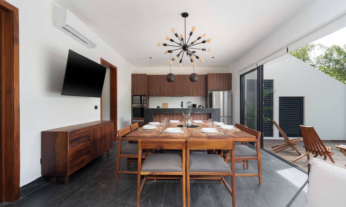 La Veleta Villa | This villa is a 4 bedroom(s), 4 bathrooms, located in Tulum, QR.