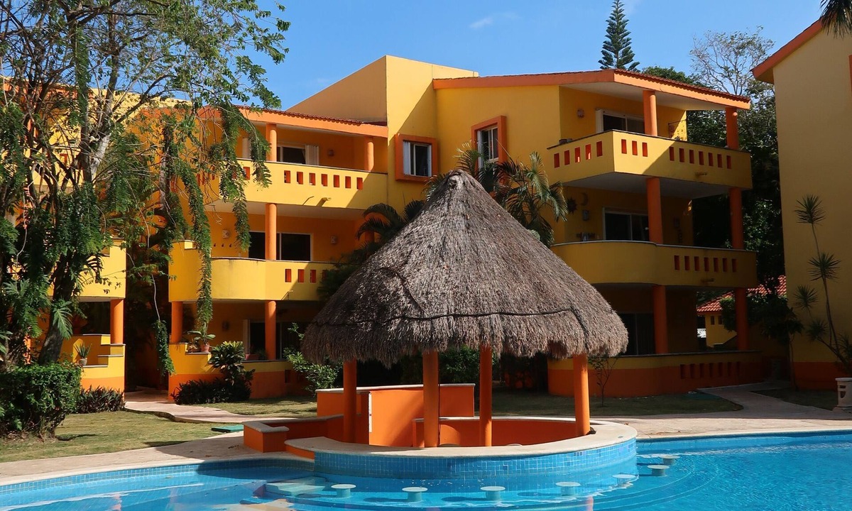 Playacar Apartment | Tropical Chac Ha at Playacar, 5 Minute Walk to the Beach