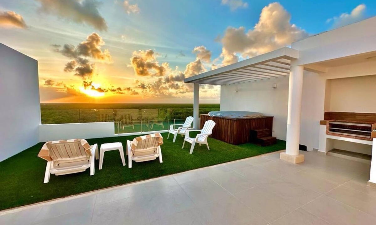 Villa Juarez Apartment | Ubicado para llegar a Cancún, Tulum, Holbox o Playa del Carmen en minutos.