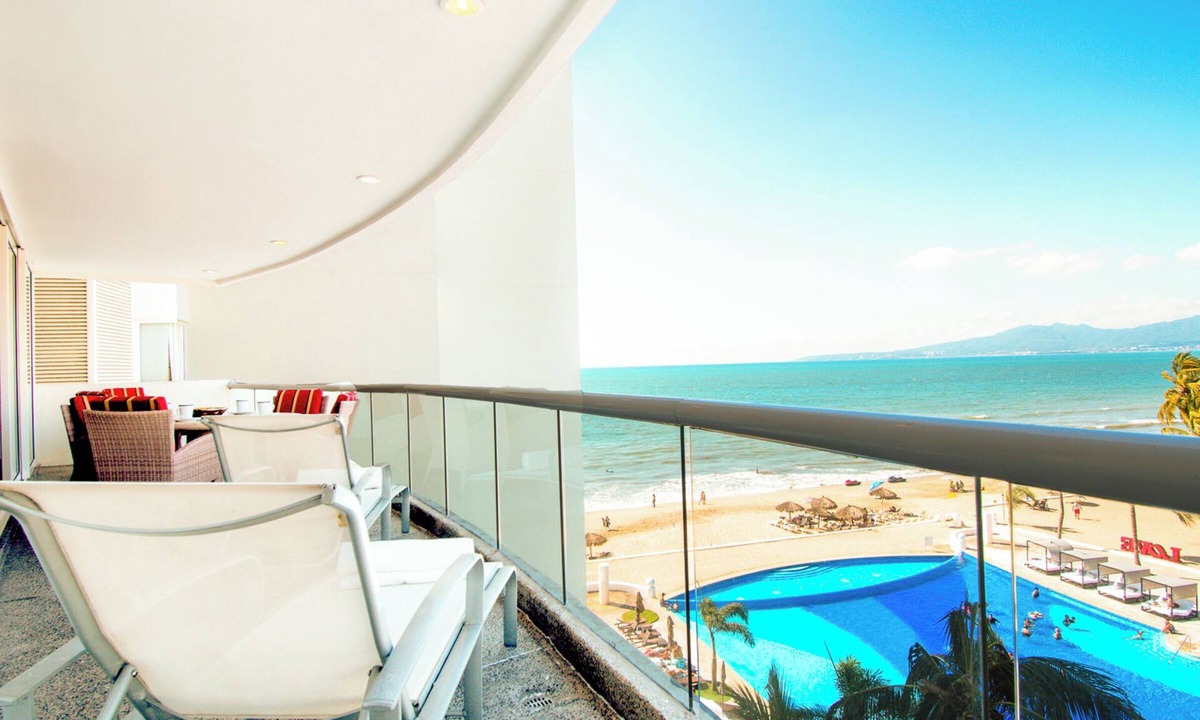 Nuevo Vallarta Villa | Villa Magna - Alcatraz 241 by Kivoya