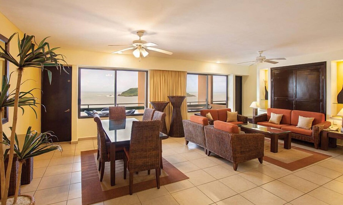 Zona Dorada Condo | Wyndham El Cid El Moro Beach Hotel - 1 Bedroom
