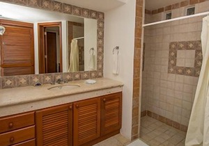 Beautiful & Romantic One Bedroom Condo At Residencias Reef With Great Amenities
