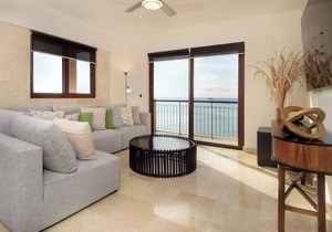 True Oceanfront! Luxury El Faro End Unit! S309