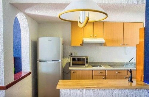 Zona Hotelera Condo | 1 BED 1 BATH