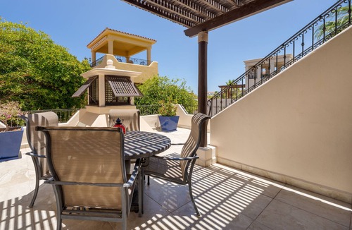 Nopolo House | 2 bed, 2 bath Tower view BBQ AV174