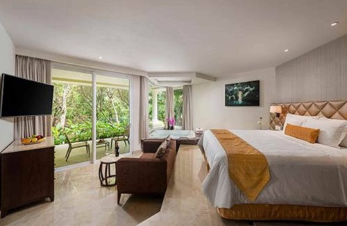 Downtown Cancun Villa | 2- bedroom villa located on the beach on Cancún's tranquil south shore