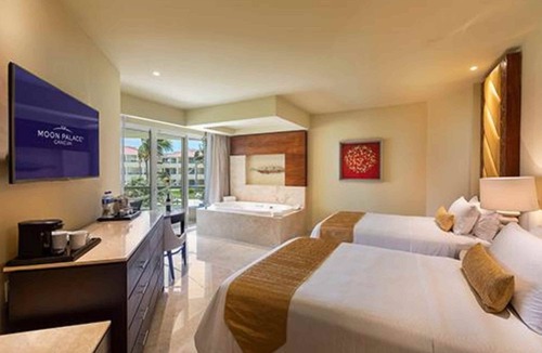 Downtown Cancun Villa | 2- bedroom villa located on the beach on Cancún's tranquil south shore