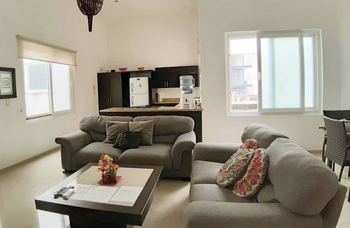 Centro Apartment | 2BR, Sleeps 6, Roof Pool, Central, Garage, A306