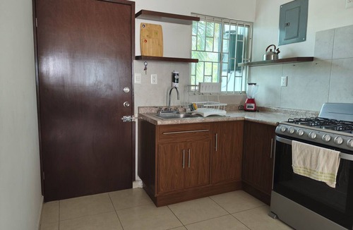 Tampico Apartment | 3-bedroom DePa, 3 minutes from the airport, for 8 people