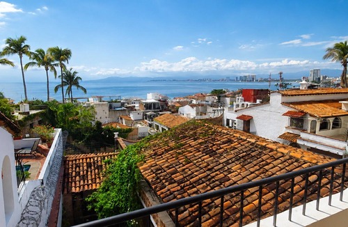 Downtown Puerto Vallarta House | 3BR Private Retreat with Rooftop Pool, Steps to Malecon & Zona Romantica