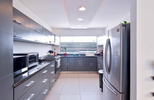 Cancun House | 4-bedroom house with private pool in a safe community with 24/7 security