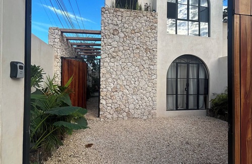La Veleta Villa | 4-bedroom Villa Outdoor/Indoor Living Sleeps 8