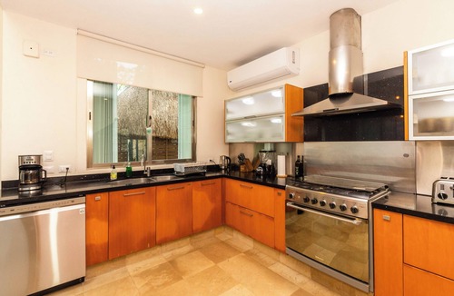 Playacar Villa | 5 bedroom luxury villa in Playacar. 2 minutes from the beach, Heated pool
