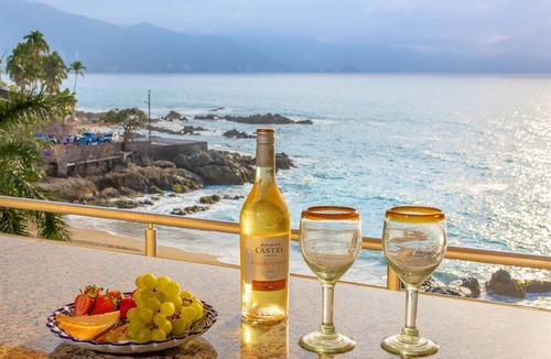 South Shore Hotel Area House | 6 to 12 suites, fully staffed. Saltwater pool.