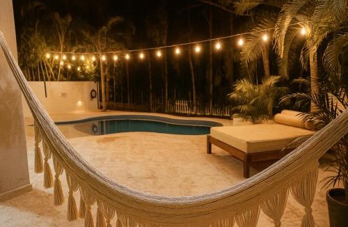 Puerto Aventuras Villa | 7BR Private Jacuzzi & Pool Villa Sleeps 16 Walk to Beach Lagoon and Golf