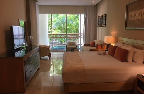 Villa Juarez Resort | A Luxury 2 Bedroom at the Vidanta Grand Mayan Riviera Resort