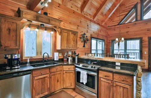 Logan Cabin | Almost Heaven cabin at Trickle Creek
