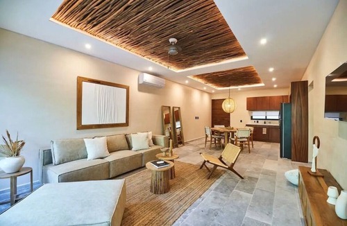 Zama Apartment | Amazing Combo for 20 people/2 Penthouse + Apt/4 Levels
