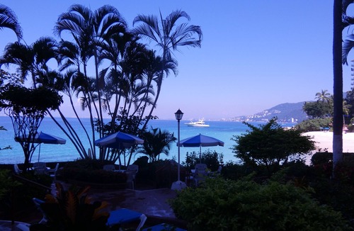 South Shore Hotel Area Condo | Amazing Oceanfront Puerto Vallarta Studio condo from 70 a night.
