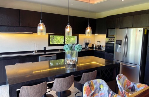 Zama Apartment | Amazing Penthouse Pvt Pool + Apartment W/Hot Tub+TerraceRoof +Top Lounge