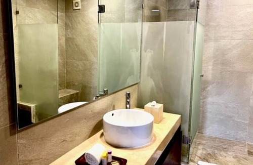 12th Street Apartment | Apartment 204 steps from the beach