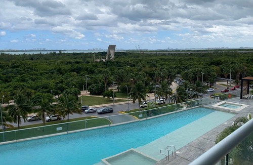 Downtown Cancun Apartment | Apartment in Plaza las Americas tower Montevideo Cancun