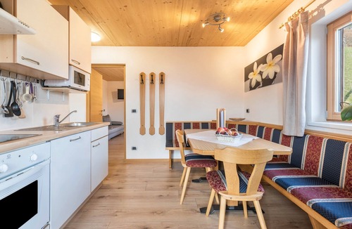 San Lorenzo di Sebato Apartment | Apartment 'Kehrerhof - Alpina' with Mountain View, Balcony & Wi-Fi