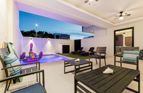 Cancun Bed & Breakfast | Aquí y Ahora Bed & Breakfast Peaceful Shared Home with Pool