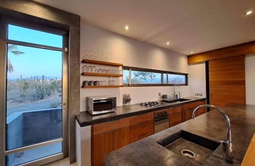 Todos Santos House | Arroyo Escondido- Luxe Oceanview Contemporary Home- 5 star Comfort